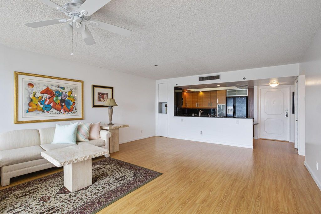 Image 32 of property listing at 4750 S Ocean Boulevard 907, Highland Beach, FL 33487