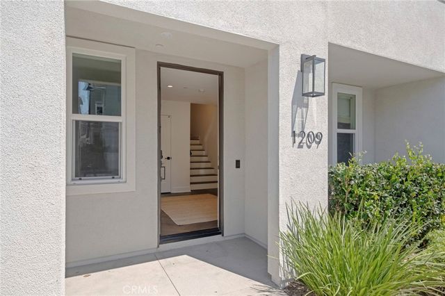 1209 Winslow, Newport Beach, CA 92660