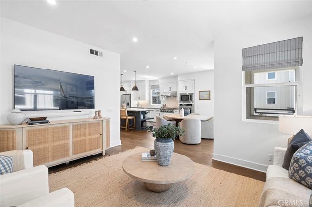1209 Winslow, Newport Beach, CA 92660