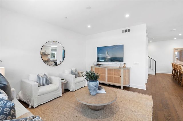 1209 Winslow, Newport Beach, CA 92660