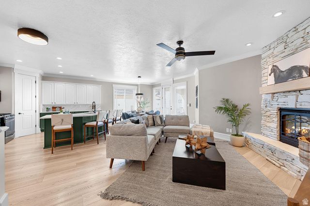 10207 N BAYHILL DR, Cedar Hills, UT 84062