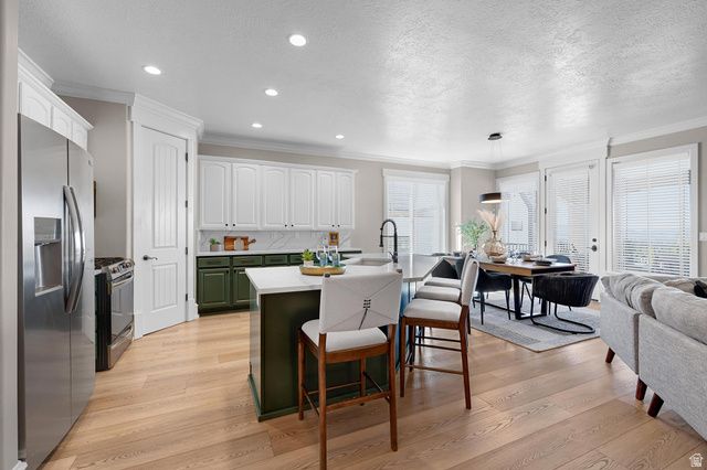 10207 N BAYHILL DR, Cedar Hills, UT 84062