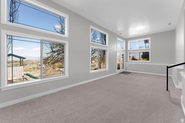 10207 N BAYHILL DR, Cedar Hills, UT 84062