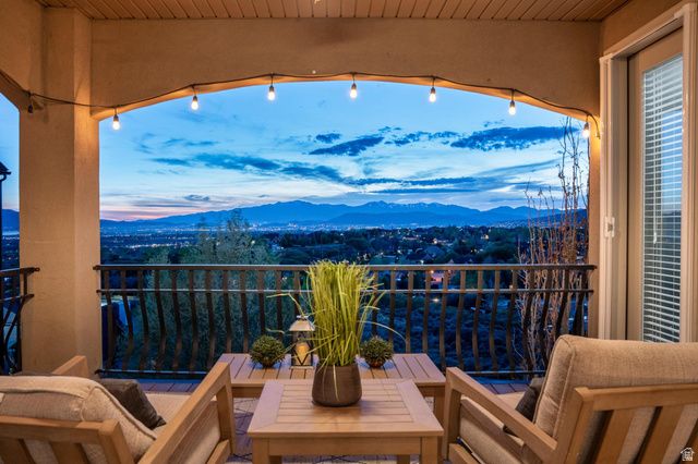 10207 N BAYHILL DR, Cedar Hills, UT 84062