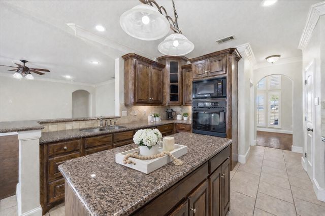 18176 Langford Lane, Talty, TX 75126