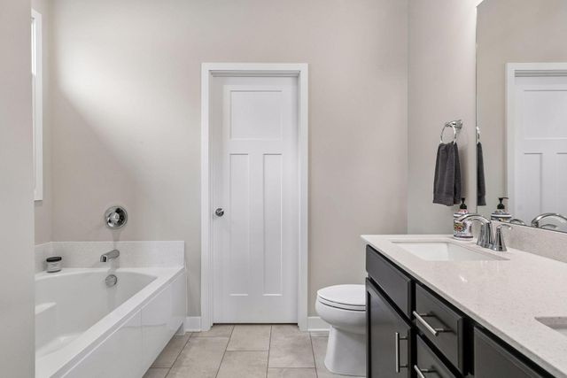 2040 Diamond Lane, Lino Lakes, MN 55038