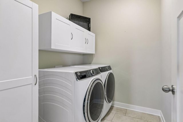 2040 Diamond Lane, Lino Lakes, MN 55038