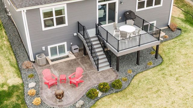 2040 Diamond Lane, Lino Lakes, MN 55038