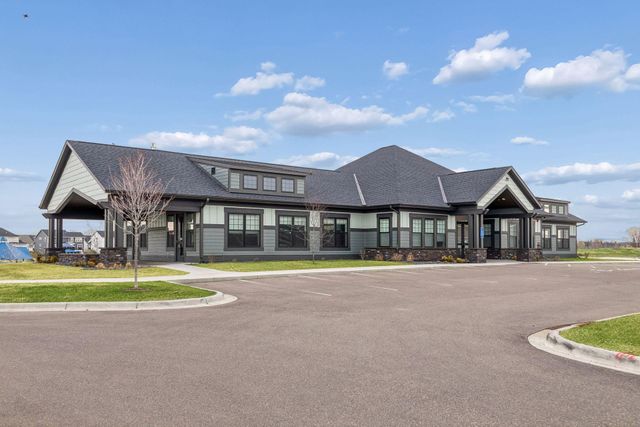 2040 Diamond Lane, Lino Lakes, MN 55038