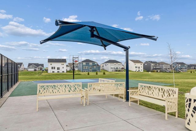 2040 Diamond Lane, Lino Lakes, MN 55038