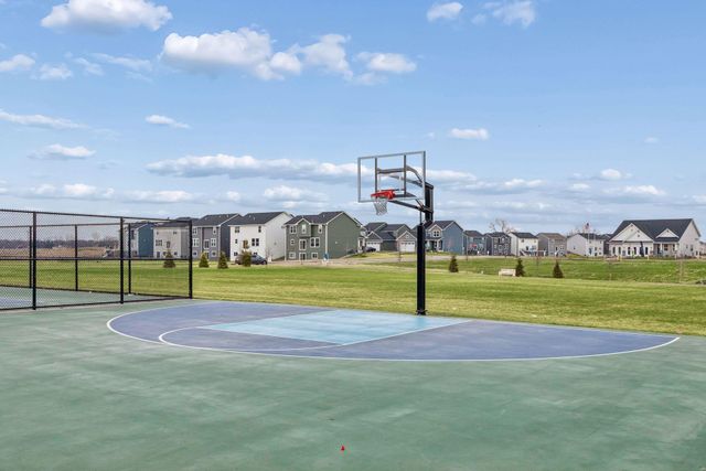 2040 Diamond Lane, Lino Lakes, MN 55038