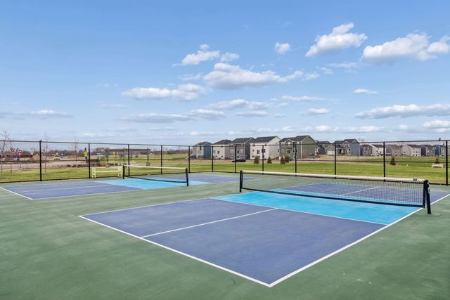 2040 Diamond Lane, Lino Lakes, MN 55038