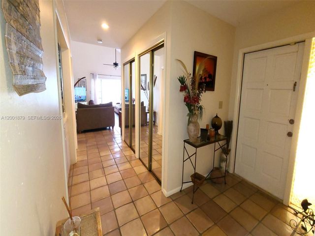 5524 Constant Spring Ter 213, Lauderhill, FL 33319