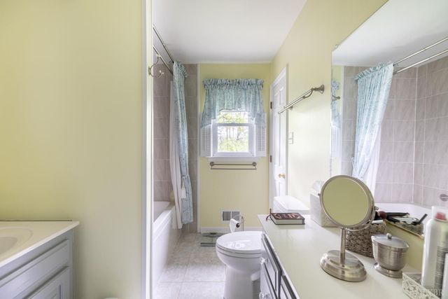 1035 Rolling Hill Drive, Forest, VA 24551