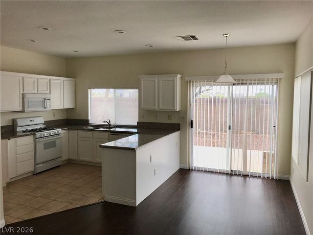 7026 Rustling Winds Avenue, Las Vegas, NV 89113