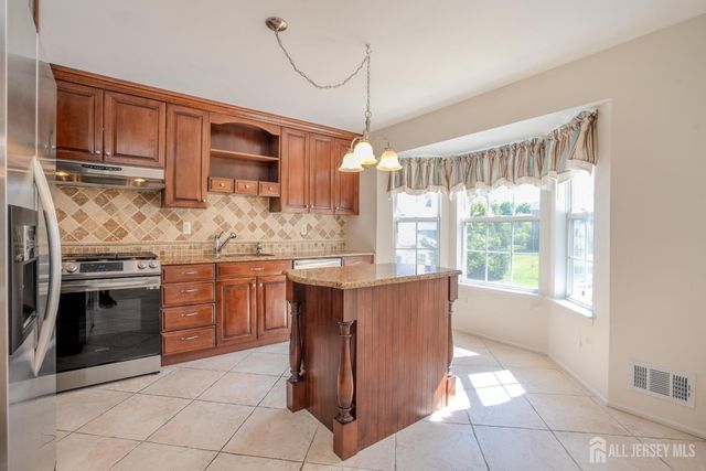 118 Copeley Way, North Brunswick, NJ 08902