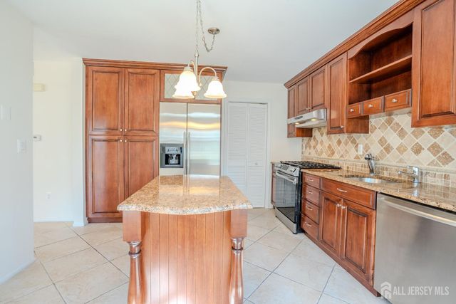 118 Copeley Way, North Brunswick, NJ 08902