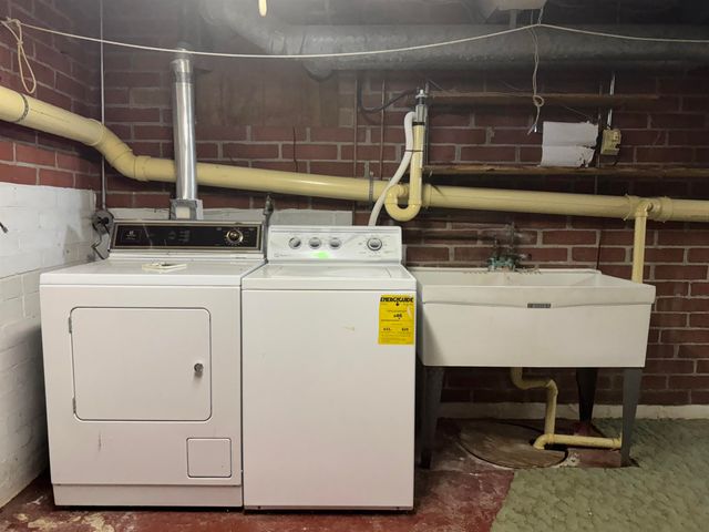 1627 S M-52 Highway, Owosso, MI 48867