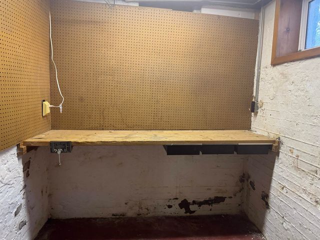 1627 S M-52 Highway, Owosso, MI 48867