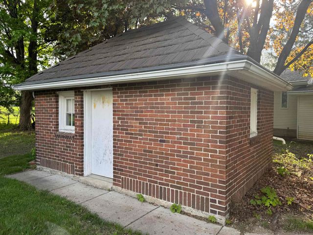 1627 S M-52 Highway, Owosso, MI 48867