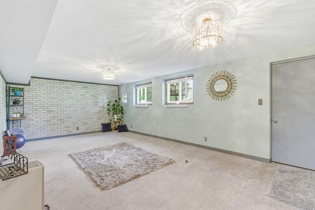 2101 Laramie Trail, Brooklyn Park, MN 55444