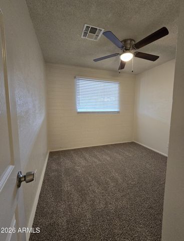 5011 W MACKENZIE Drive, Phoenix, AZ 85031