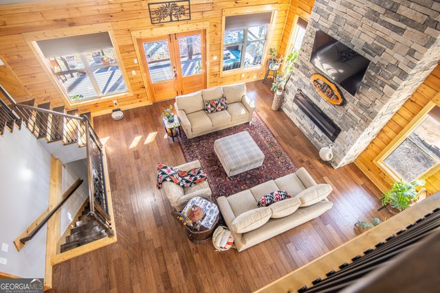 203 Teasley Ln, Hartwell, GA 30643