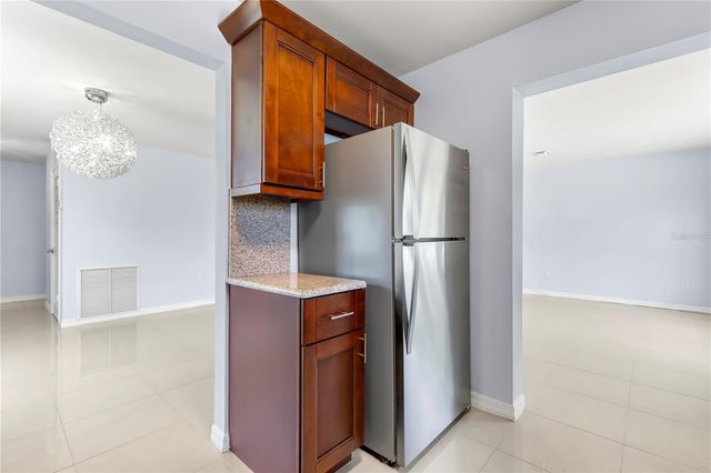 5660 80TH STREET N 208A, St Petersburg, FL 33709