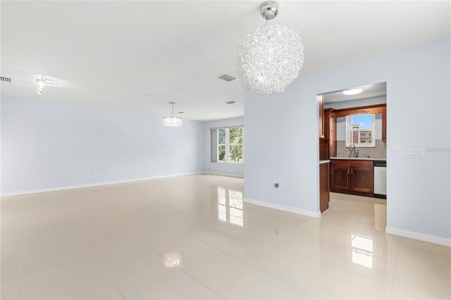 5660 80TH STREET N 208A, St Petersburg, FL 33709
