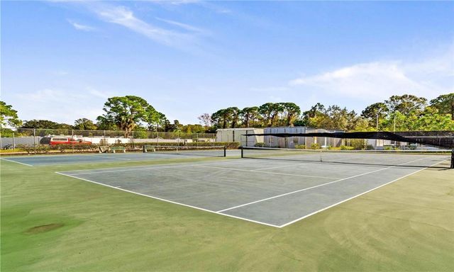 5660 80TH STREET N 208A, St Petersburg, FL 33709