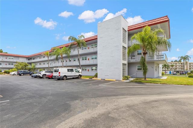 5660 80TH STREET N 208A, St Petersburg, FL 33709