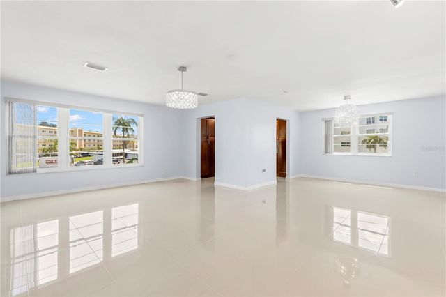 5660 80TH STREET N 208A, St Petersburg, FL 33709