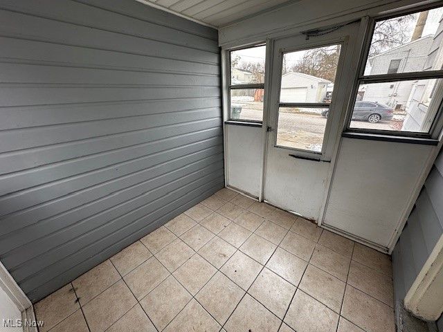 2651 21st Street, Cuyahoga Falls, OH 44223