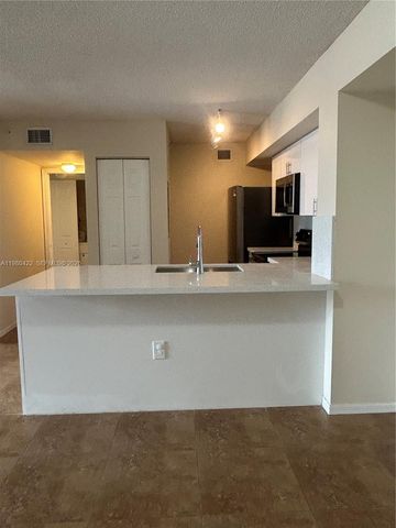 11177 SW 8th St 204, Pembroke Pines, FL 33025