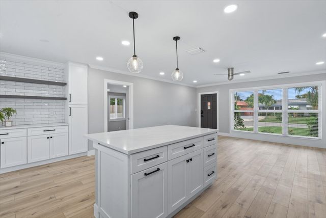 2775 NE 5TH Avenue, Boca Raton, FL 33431