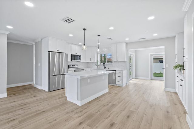 2775 NE 5TH Avenue, Boca Raton, FL 33431