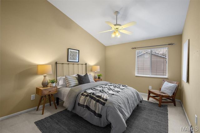 12792 Bennington Common Lane, St Louis, MO 63146