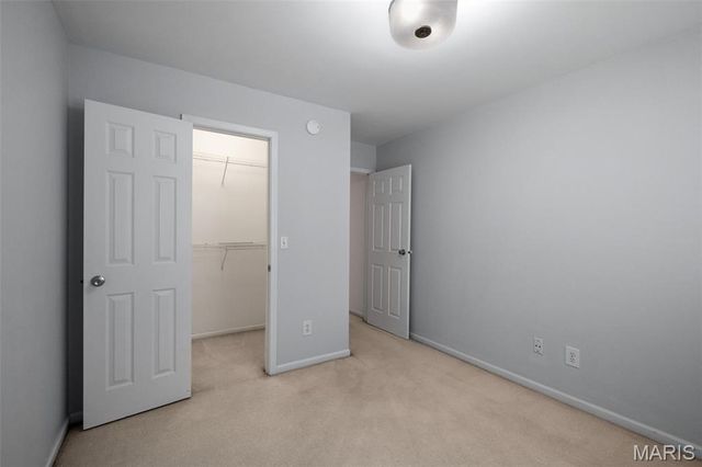 12792 Bennington Common Lane, St Louis, MO 63146