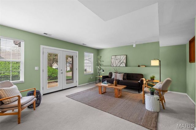 12792 Bennington Common Lane, St Louis, MO 63146