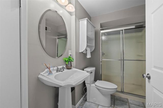 12792 Bennington Common Lane, St Louis, MO 63146