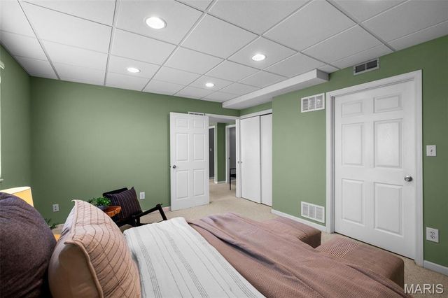 12792 Bennington Common Lane, St Louis, MO 63146