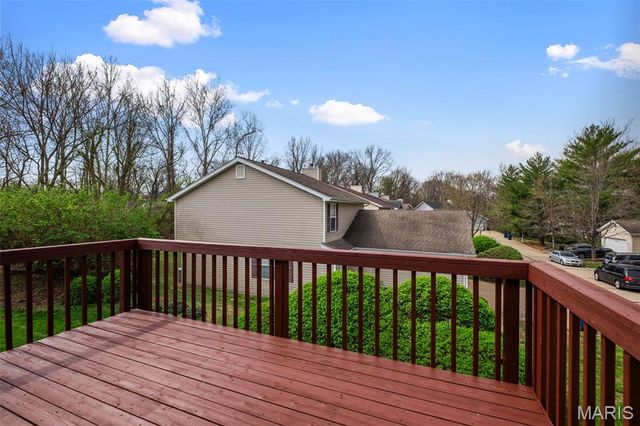 12792 Bennington Common Lane, St Louis, MO 63146
