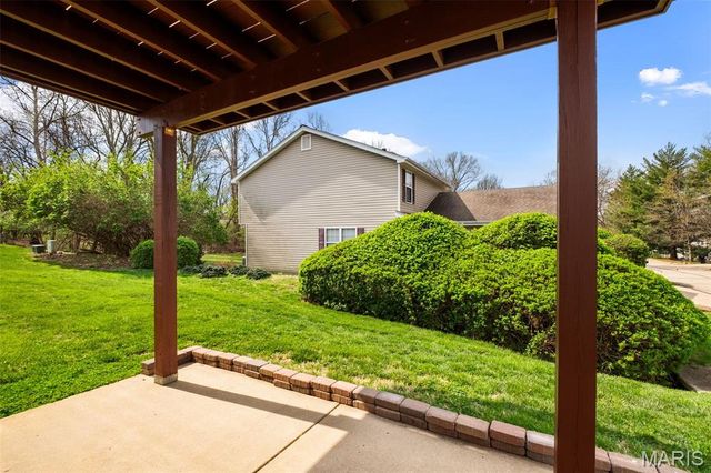 12792 Bennington Common Lane, St Louis, MO 63146