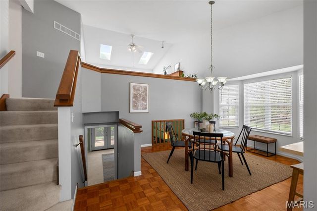 12792 Bennington Common Lane, St Louis, MO 63146