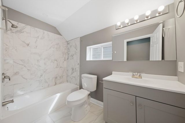 7240 S Lafayette Avenue, Chicago, IL 60621
