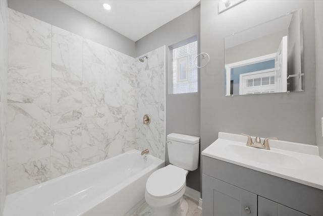 7240 S Lafayette Avenue, Chicago, IL 60621