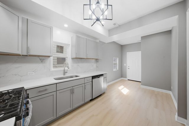 7240 S Lafayette Avenue, Chicago, IL 60621