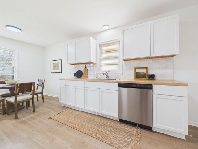 2522 W Heuett St, Wichita, KS 67217