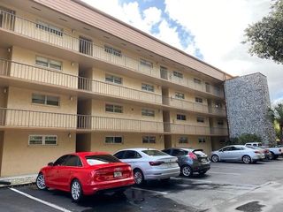 5820 N CHURCH AVENUE 144, Tampa, FL 33614