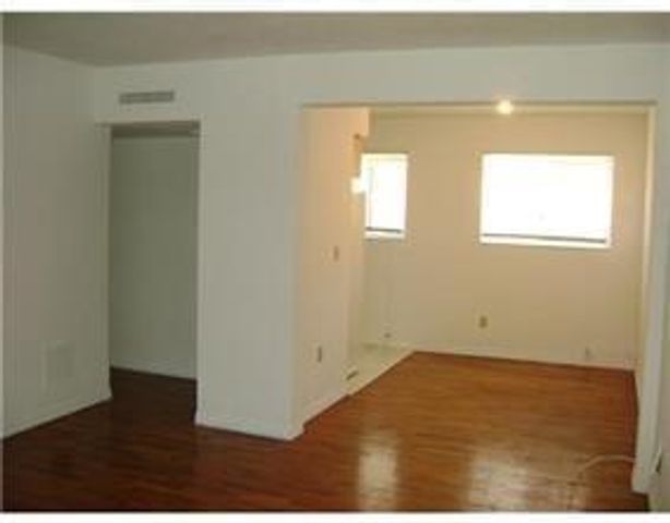 2080 NE 167th Street 38, North Miami Beach, FL 33162
